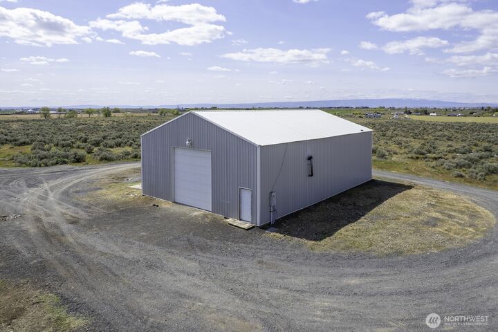 Property Photo:  9631 Road  H  NW  WA 98823 