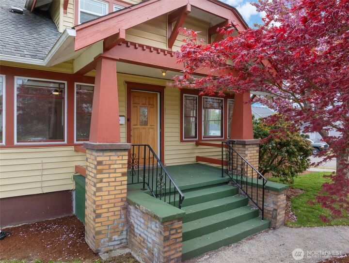 Property Photo: 1545 S Prospect Street WA 98405