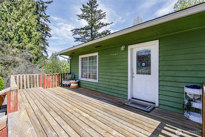 Property Photo:  11122  59th Avenue S  WA 98178 