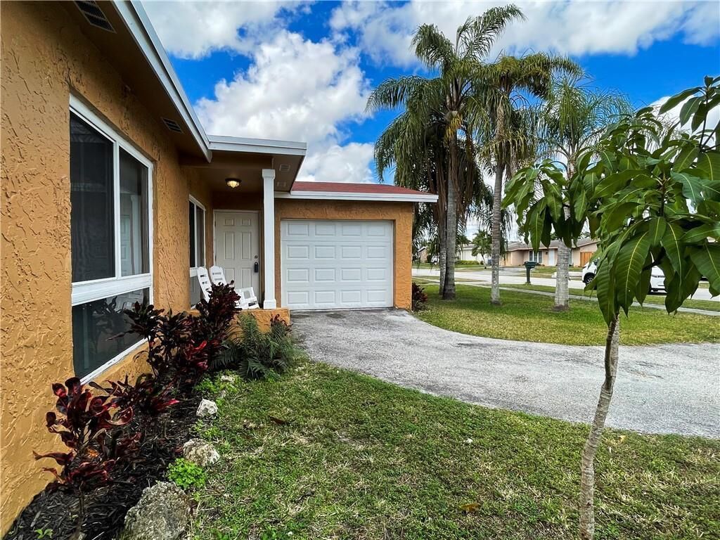 Property Photo:  11420 NW 35th Street  FL 33323 