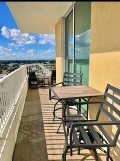 Property Photo:  700 E Boynton Beach Boulevard E 1509  FL 33435 