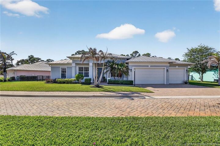 Property Photo:  263 SW Cocoloba Way  FL 34997 