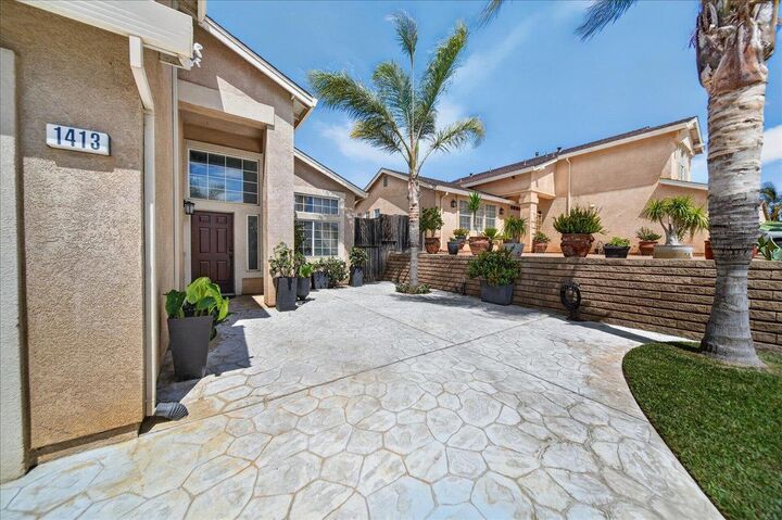 Property Photo:  1413 Burgundy Way  CA 93926 