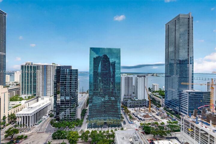 Property Photo:  1300 S Miami Ave 3103  FL 33130 