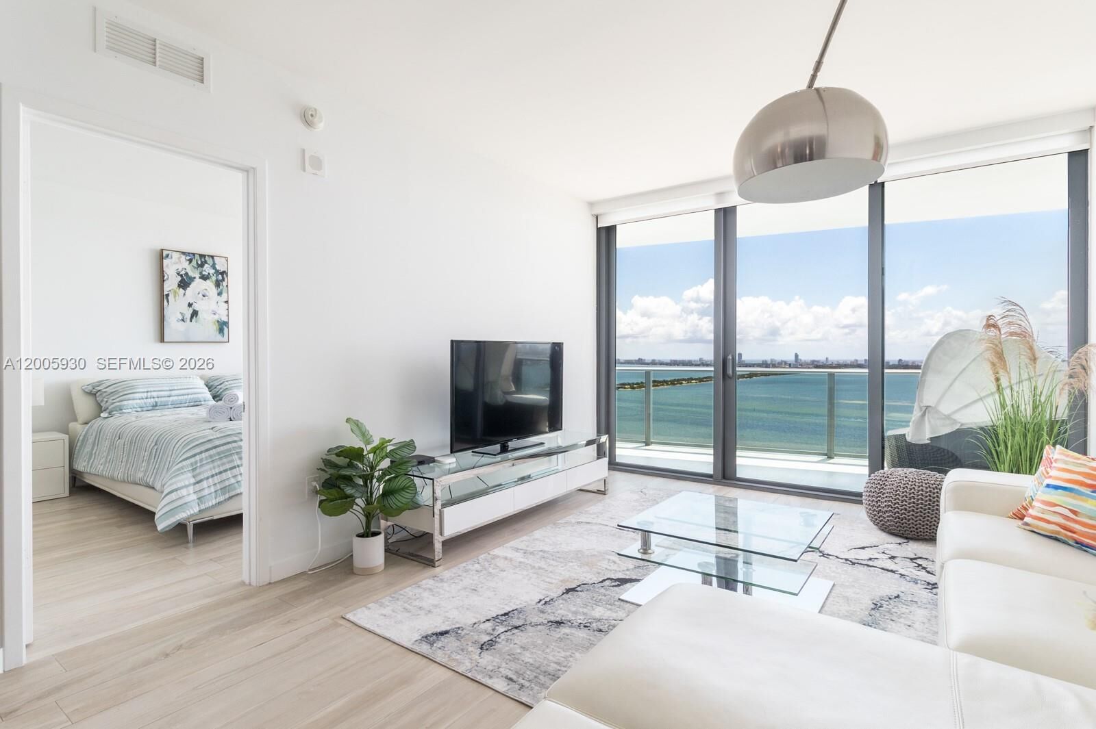 Property Photo:  460 NE 28th St 3105  FL 33137 