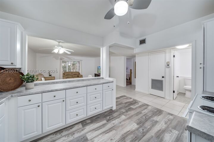 Property Photo: 4770 NW 21st St 208 FL 33313