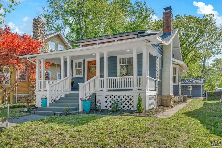 Property Photo:  312 SW Elmwood Ave  KS 66606 