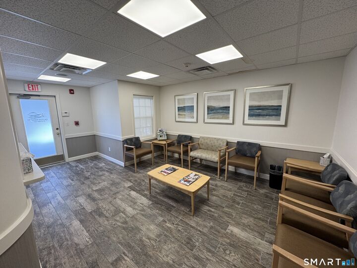 Property Photo:  5 Durham Road C2  CT 06437 