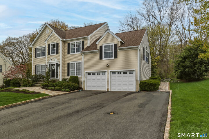 Property Photo:  36 Commodore Hull Drive  CT 06418 