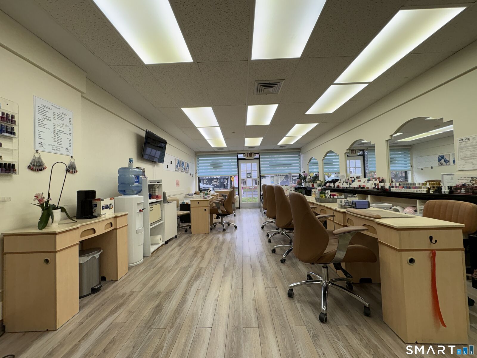 Property Photo:  2348 Whitney Avenue  CT 06518 