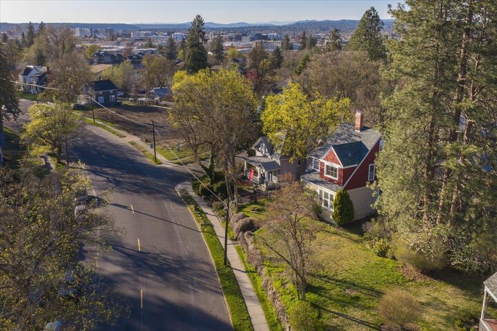 Property Photo:  1307 E Newark Ave  WA 99202 