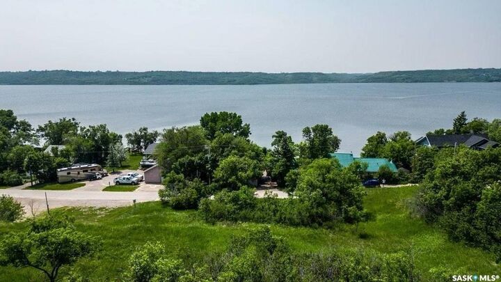 Property Photo:  38 Lakeshore Drive  SK S0G 4L0 