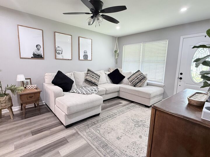 Property Photo:  720 Kendall Drive  FL 32301 