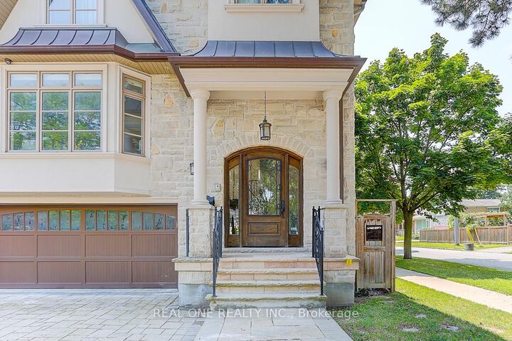 Property Photo: 297 Churchill Avenue ON M2R 1E5