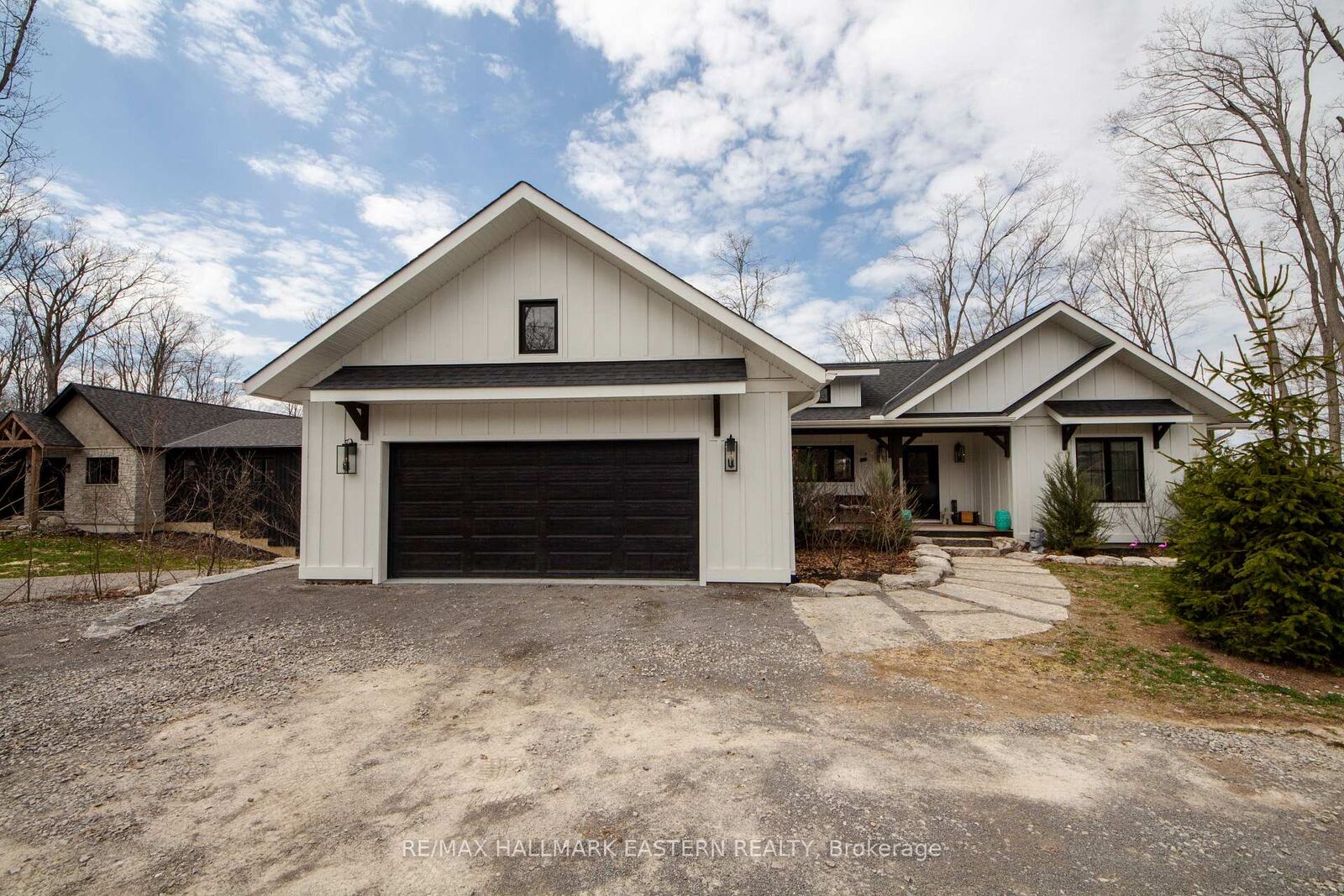 Property Photo: 24 Rory Drive ON K0L 2H0