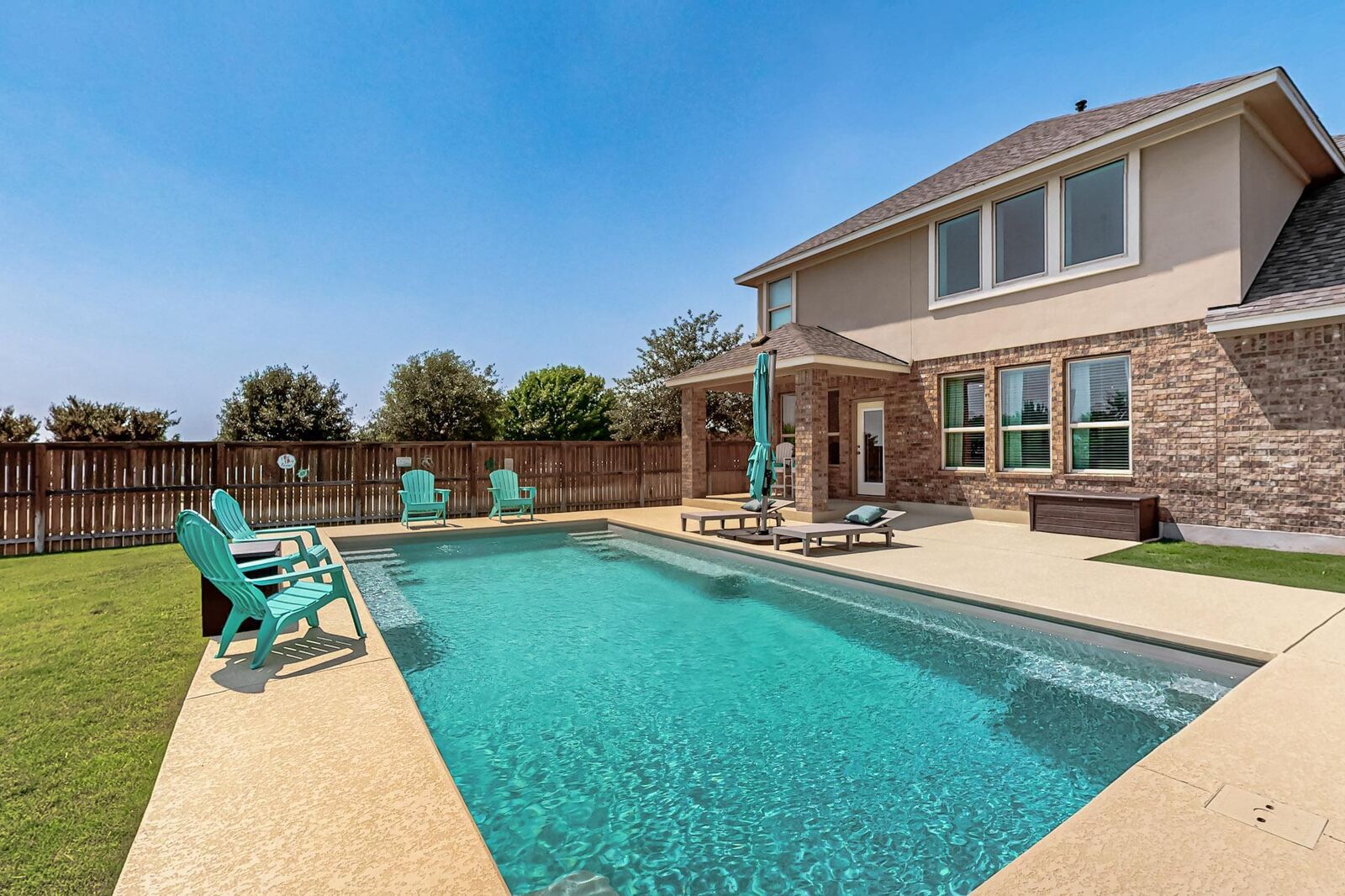 Property Photo:  3301 Amerigo Place Place  TX 78665 
