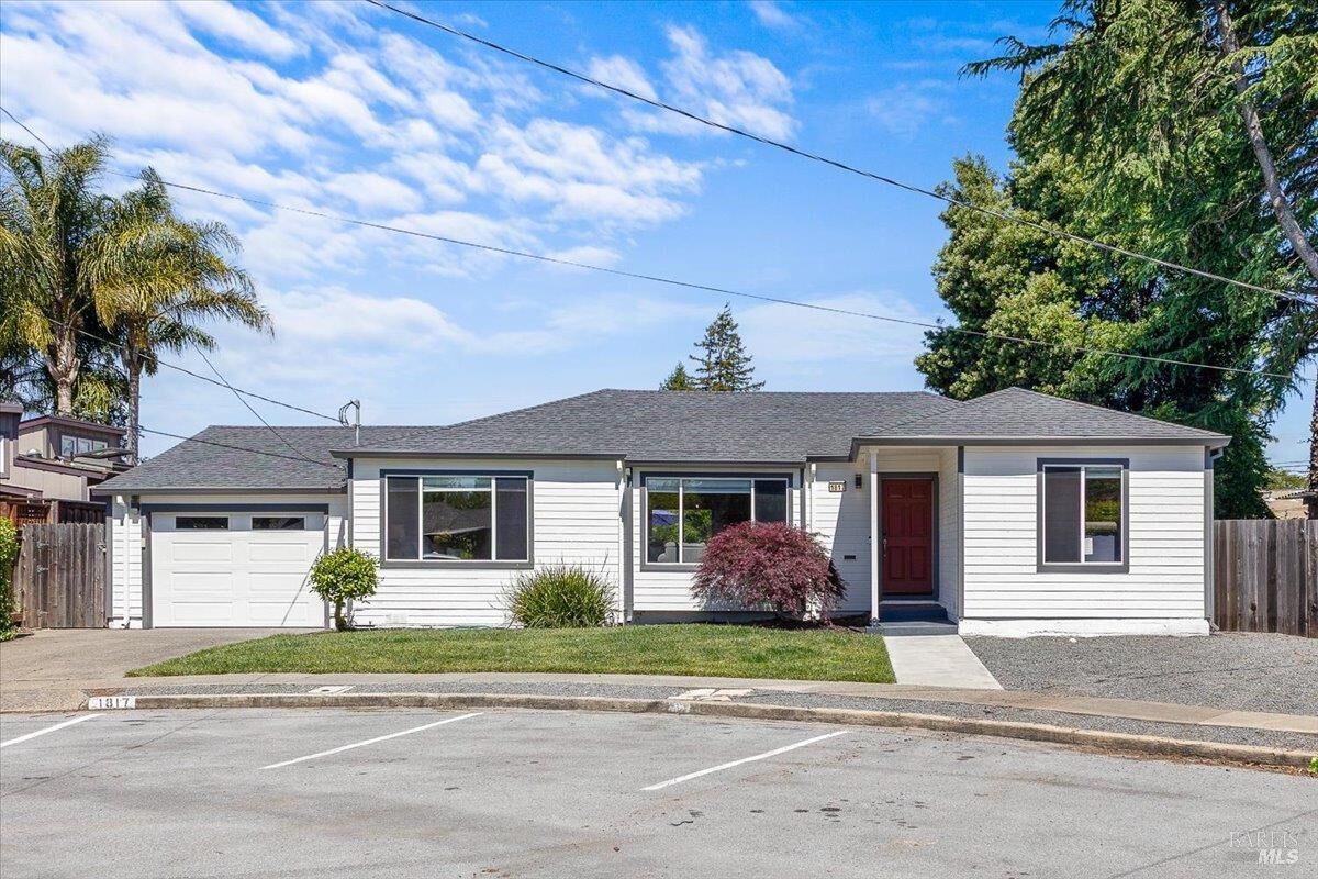 Property Photo:  1817 Peoria Court  CA 95405 