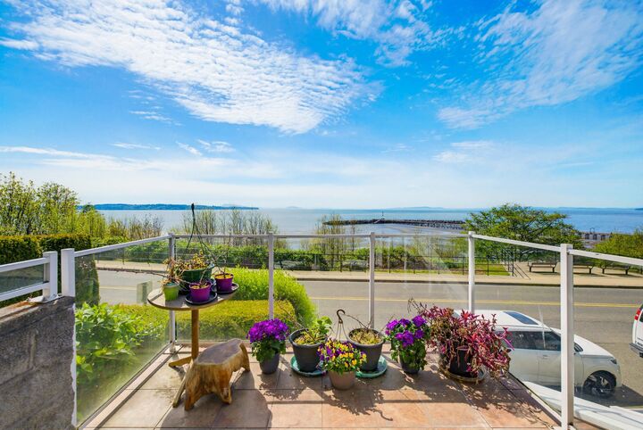 Property Photo: 15165 Marine Drive 105 BC V4B 1C5