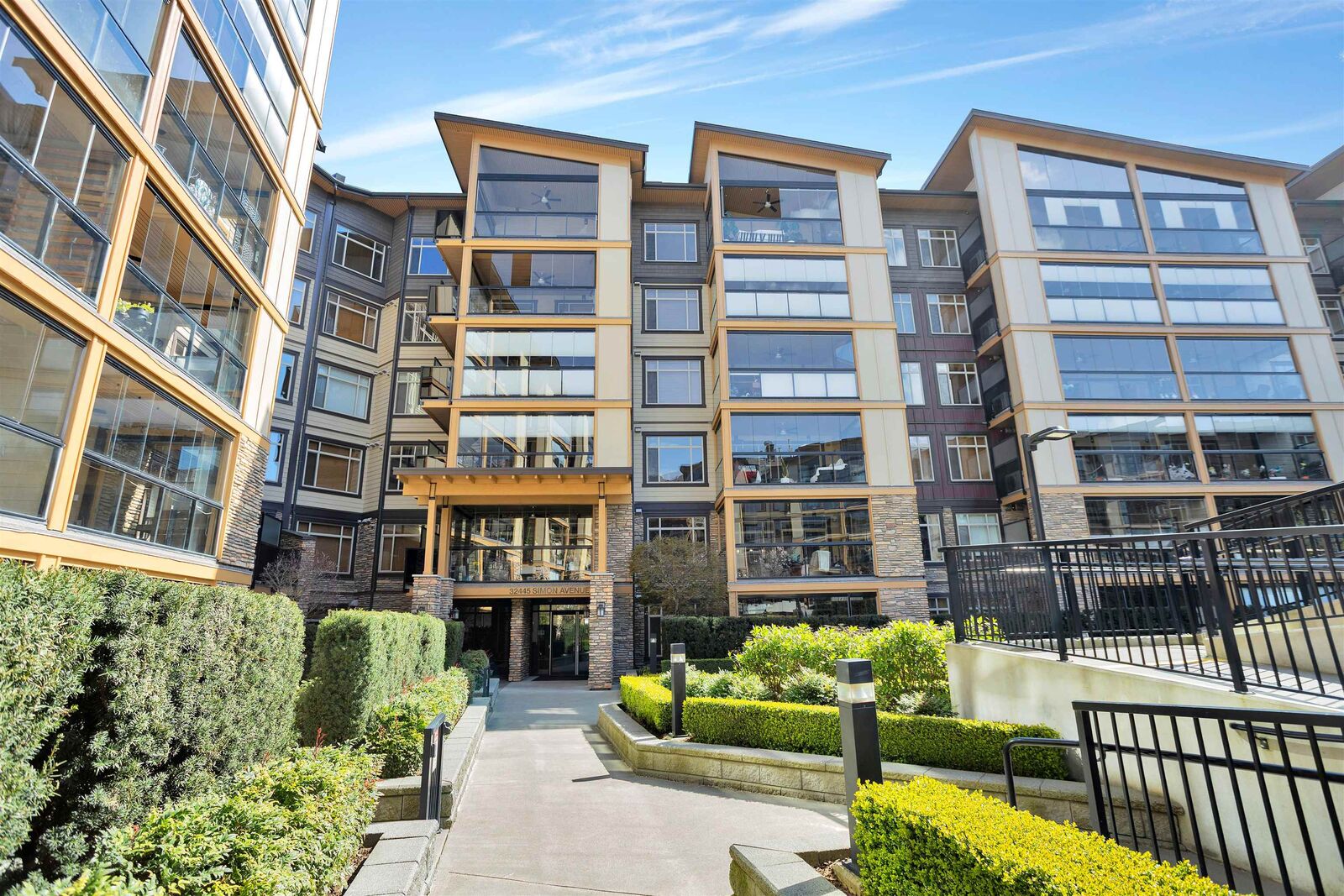 Photo de la propriété:  32445 Simon Avenue 108  BC V2T 0G7 