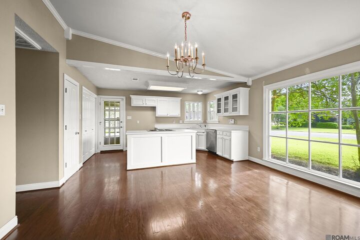 Property Photo:  18410 Lakefield Ave  LA 70817 