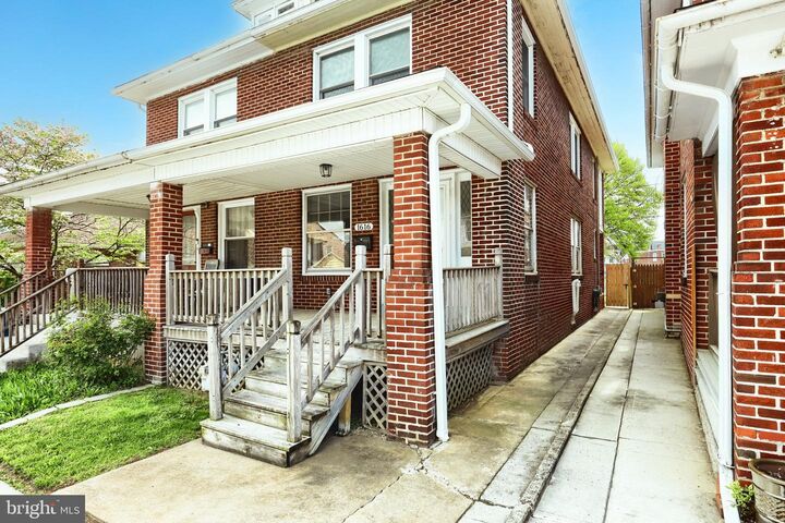 Property Photo:  1616 W Philadelphia Street  PA 17404 