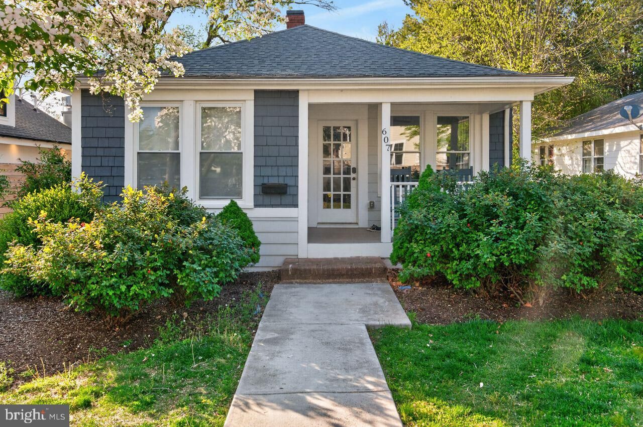 Property Photo:  607 Melvin Avenue  MD 21401 