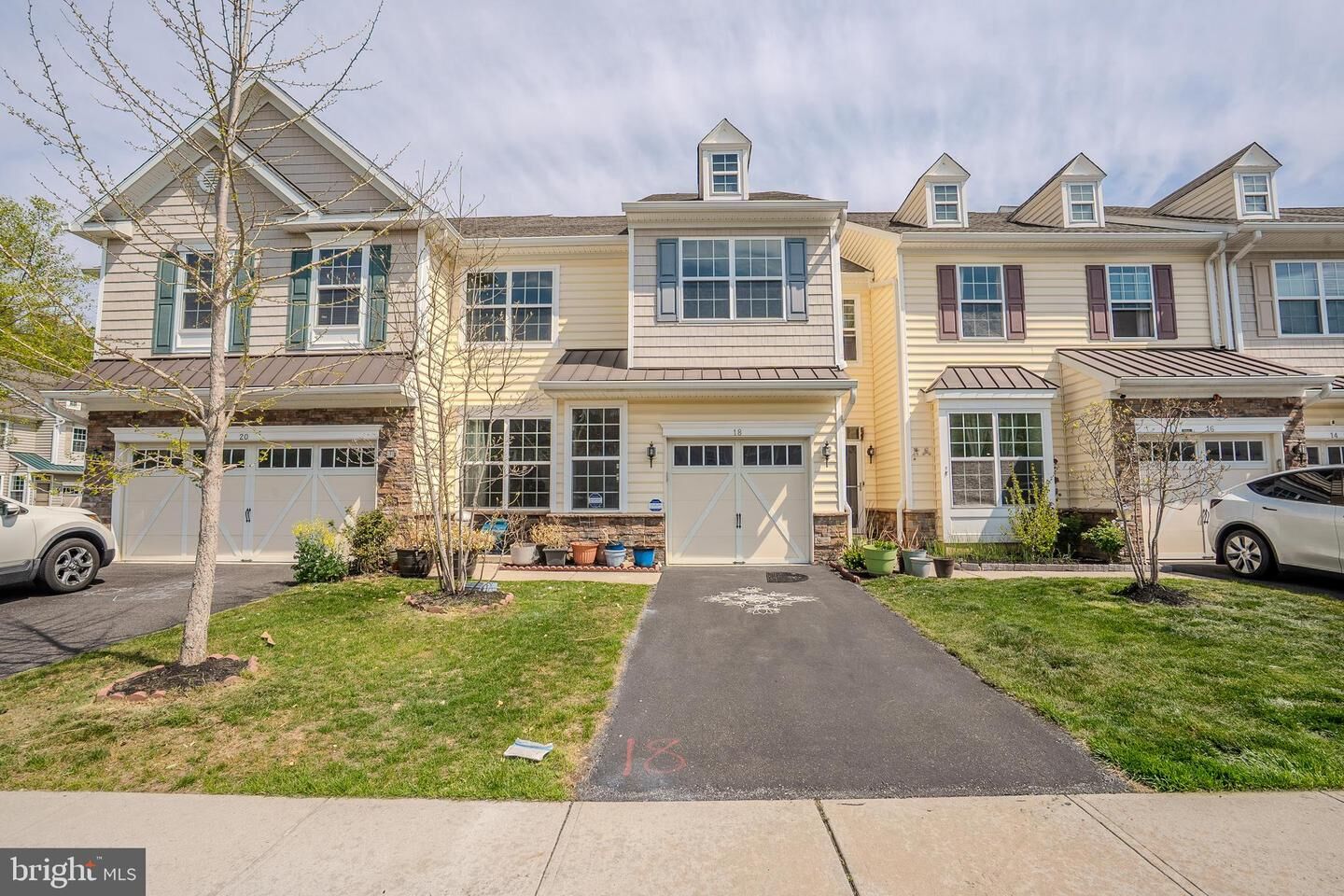 Property Photo:  18 McLean Terrace  NJ 08512 