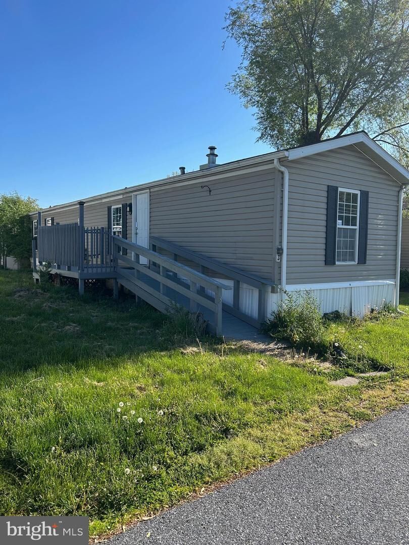 Property Photo:  3 Vagabond Road  PA 17057 