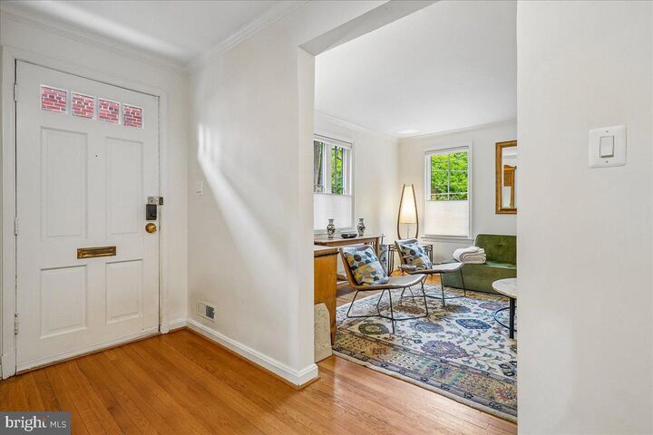 Property Photo:  2910 Upton Street NW  DC 20008 