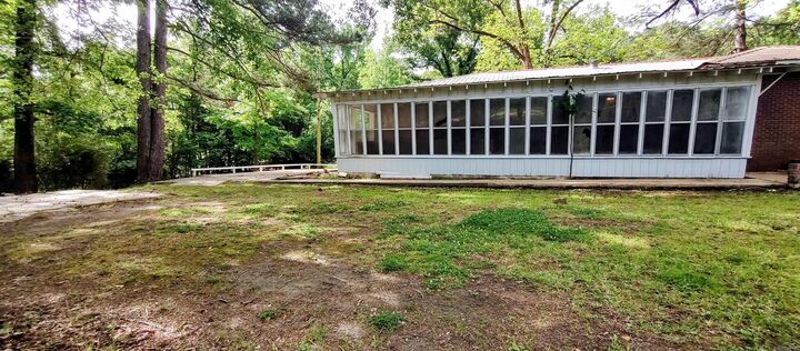 Property Photo:  516 Oxford  AR 71701 