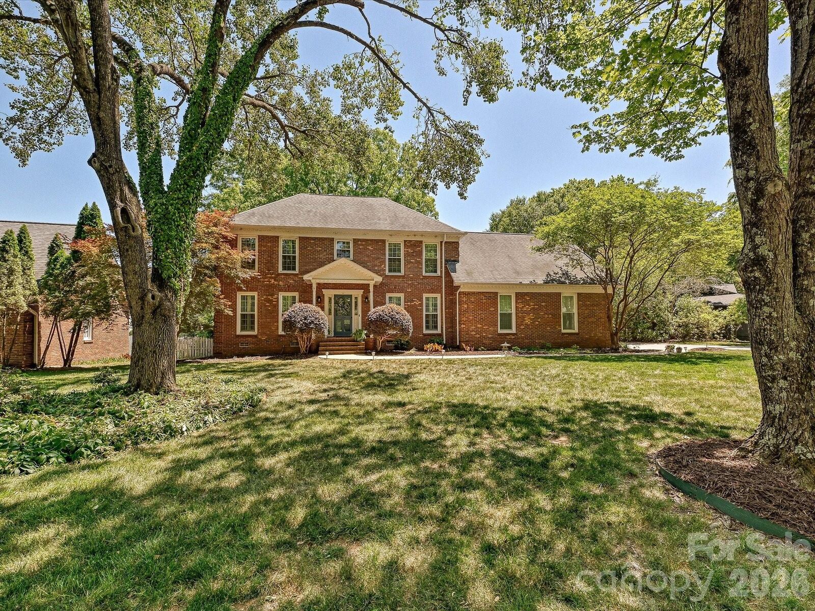 Property Photo:  6304 Dovefield Road  NC 28277 