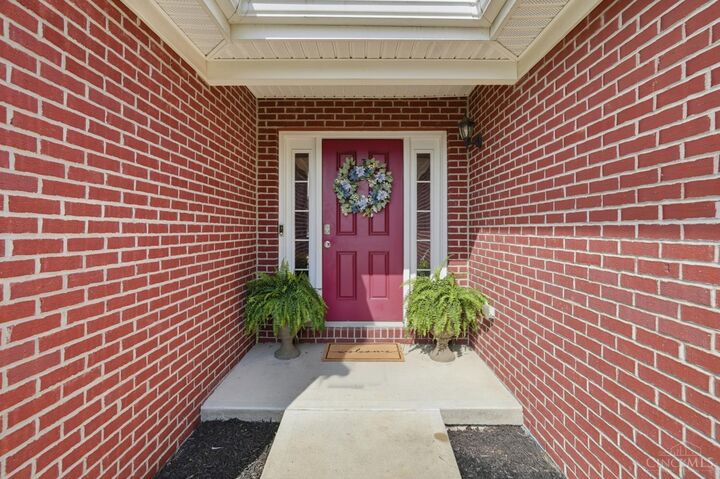 Property Photo:  5752 Sunrise View Circle  OH 45044 