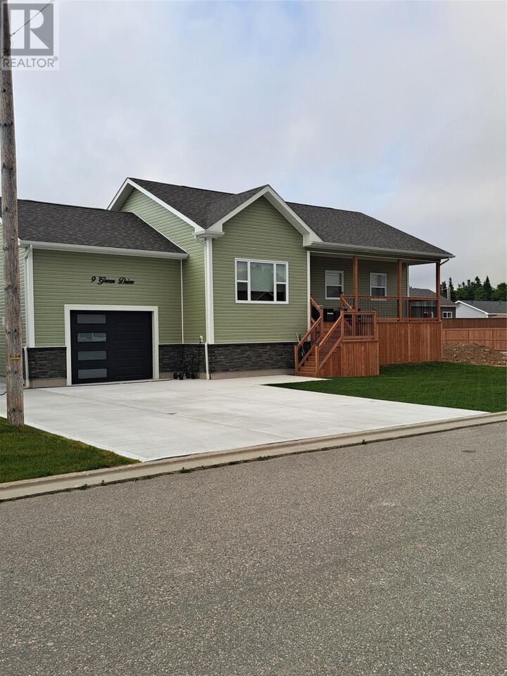 9 Green Drive — photo 1