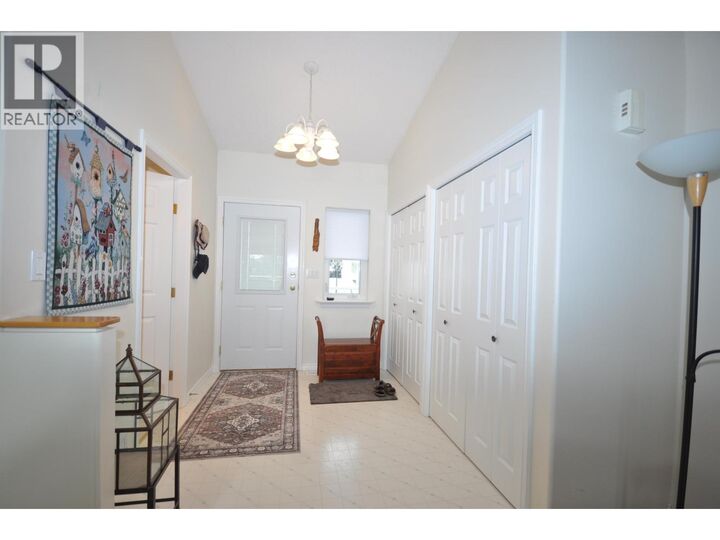 Property Photo: 11 Eagle Crescent 10 BC V2R 4R6