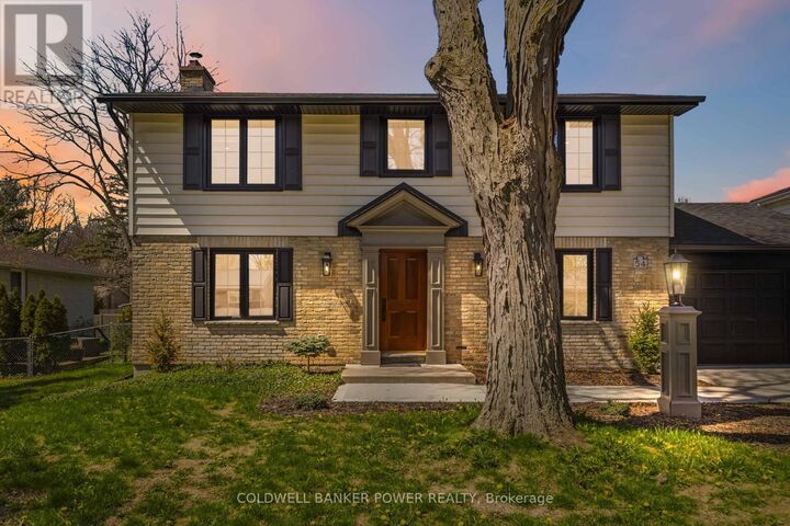 Photo de la propriété:  54 Lloyd Manor Crescent  ON N6H 3Z3 