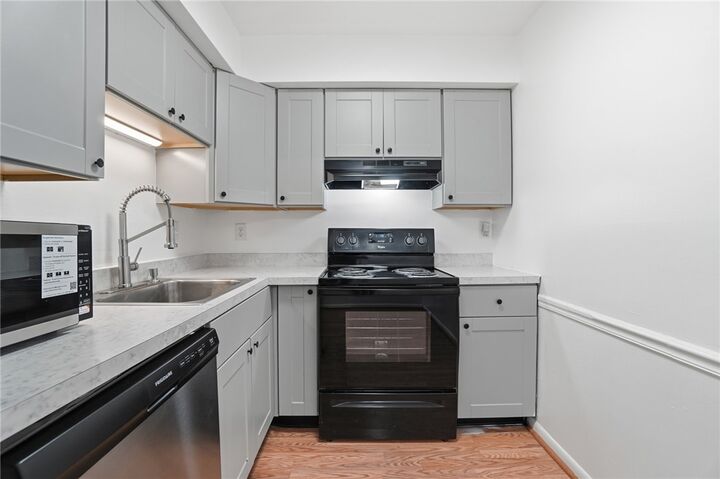 Property Photo:  5655 E Coach Drive H  OH 45440 