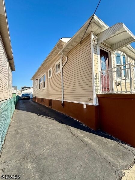 Property Photo:  195 Maple St  NJ 07032 