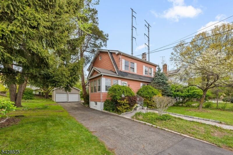 Property Photo:  863 Pleasant Valley Way  NJ 07052 