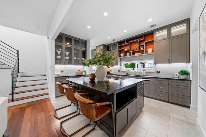 Property Photo:  3332 Ozark Street  TX 77021 