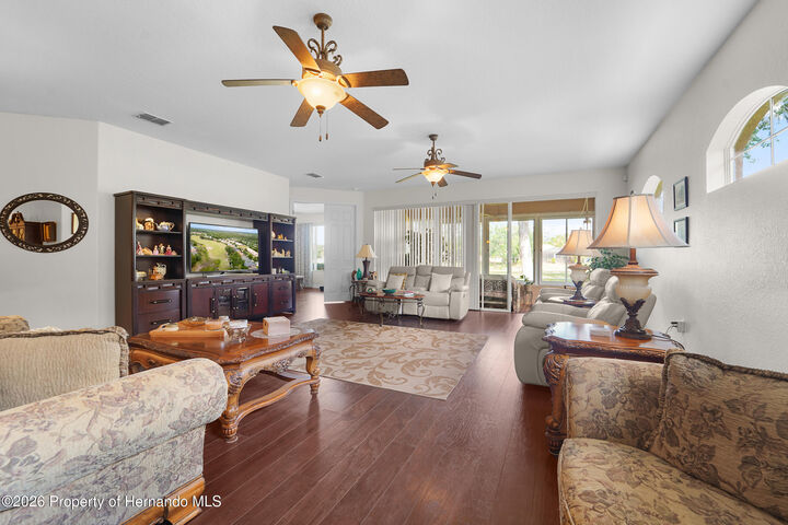 Property Photo:  4413 Caliquen Drive  FL 34604 