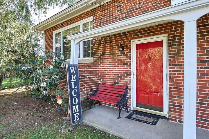 Property Photo:  212 Branchfield Drive  WV 25314 