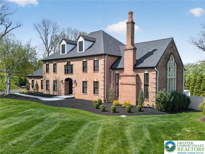 Property Photo: 2240 Greenwood Road PA 18103