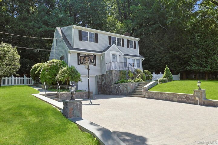 Property Photo:  328 Linda Avenue  NY 10532 