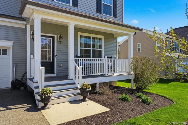 Property Photo:  17 Laurel Circle  NY 10924 