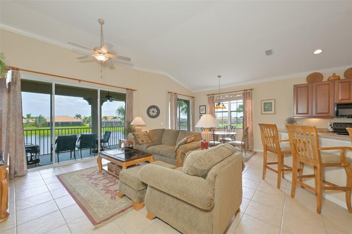 Property Photo: 1330 Emerald Dunes Drive FL 33573