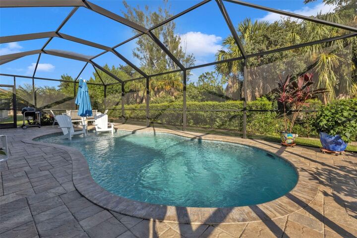 Property Photo:  7676 Mikasa Drive  FL 33950 