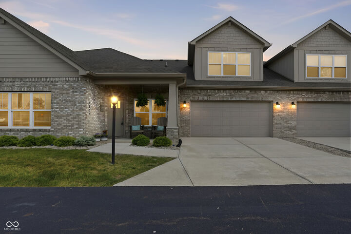 Property Photo:  2307 Saddle Drive  IN 46176 