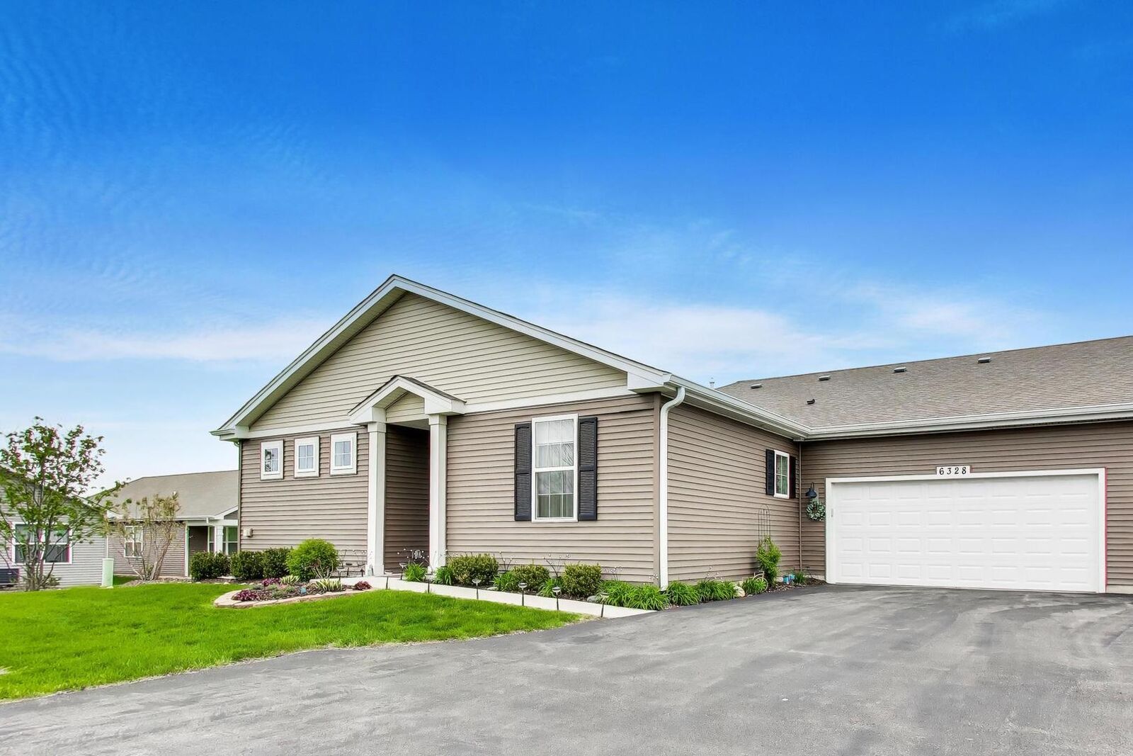 Property Photo:  6328 Maple Glen Drive  IL 60097 