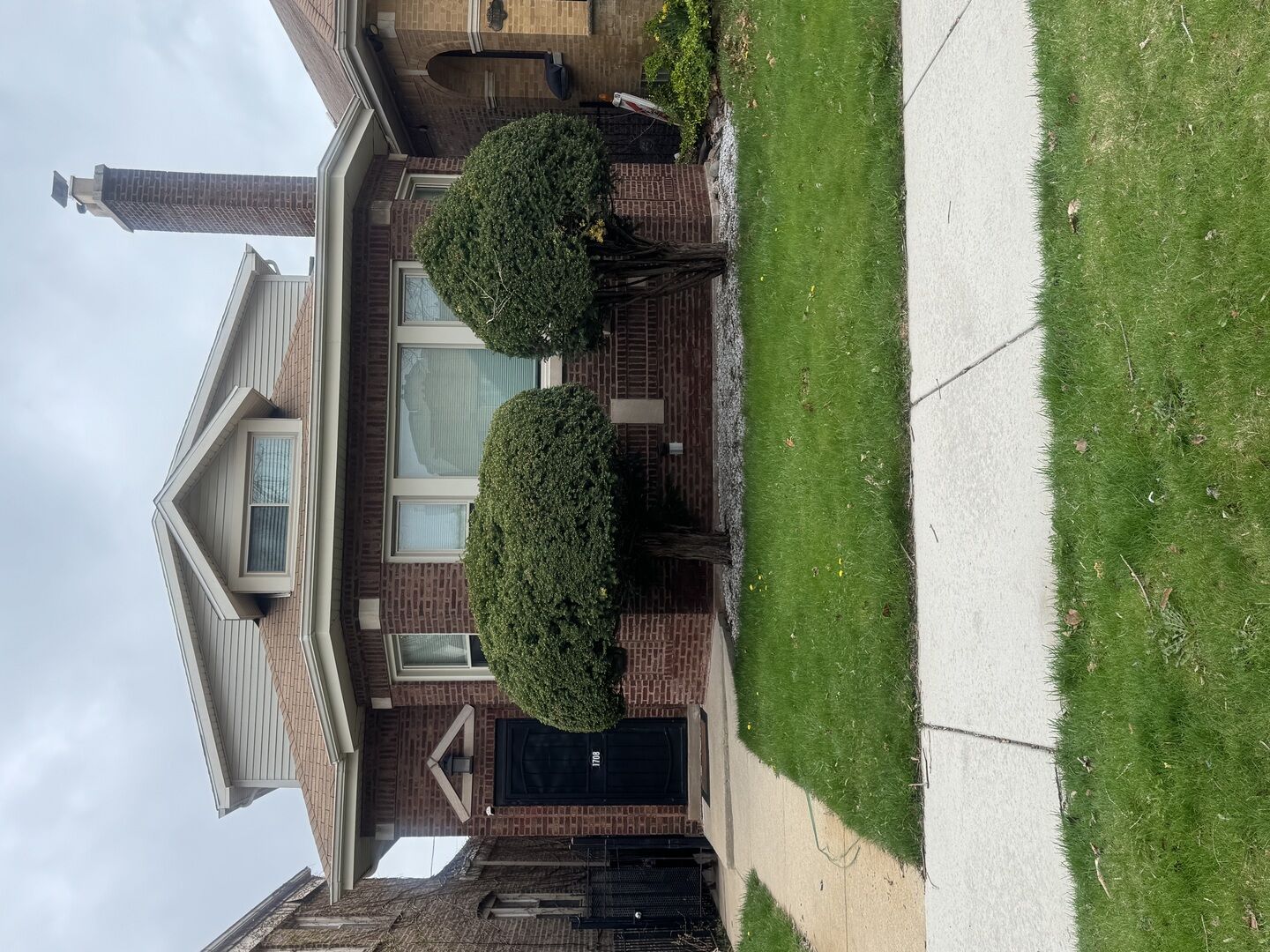 Property Photo:  