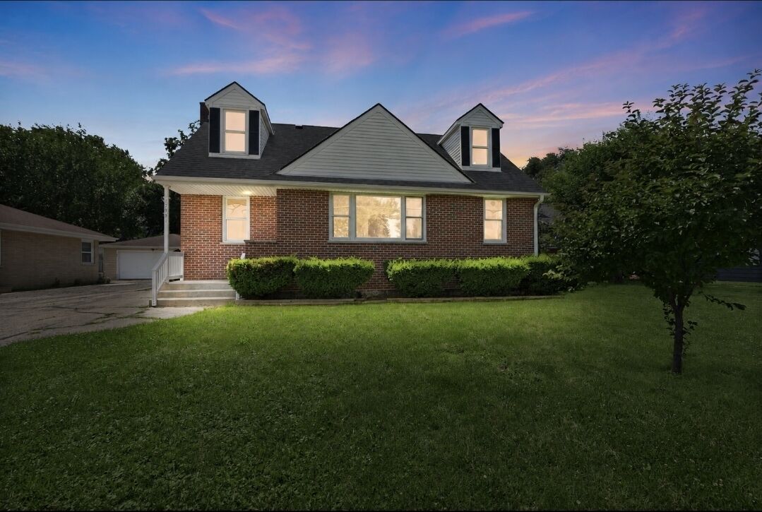 Property Photo: 17931 W Gages Lake Road IL 60030